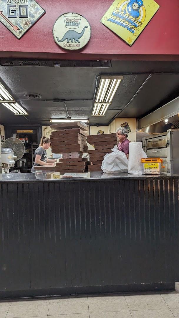 Seven Lakes Pizza Kitchen